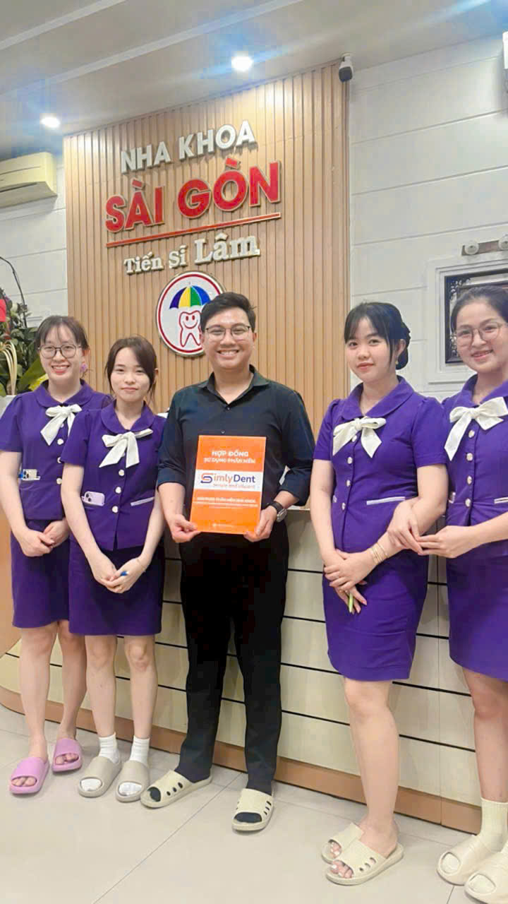 Nha khoa Sài Gòn — Tiến sĩ Lâm